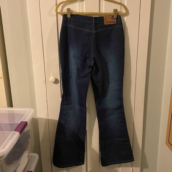 Younique side button jeans - Picture 3 of 3